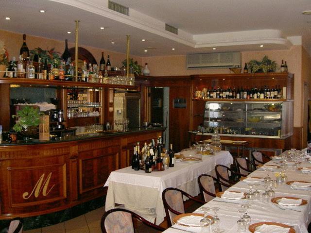 Hotel La Maddalena Quattro Castella المظهر الخارجي الصورة
